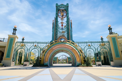 Epic Universe by Car: Parking, Hotels & Best Arrival Times