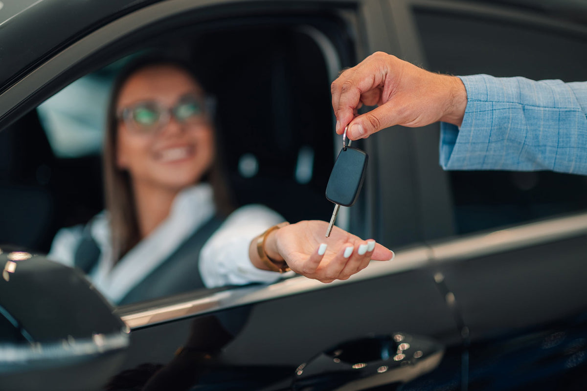 How to Save Money on Weekly and Weekend Car Rentals in 2025